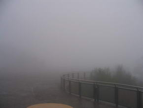 Echo Point im Nebel