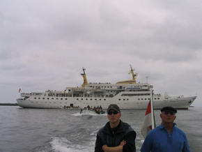 Die �berfahrt mit den kleinen Tenderbooten