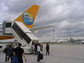 Einstieg Boeing 757-300 Düsseldorf - Düsseldorf Flughafen