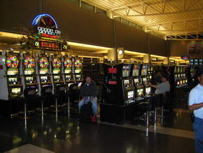 Abflughalle des Mc Carren Airports in Las Vegas