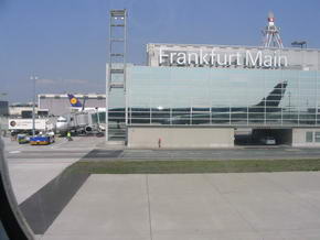 Auf dem Weg zur Rollbahn - Frankfurt Flughafen